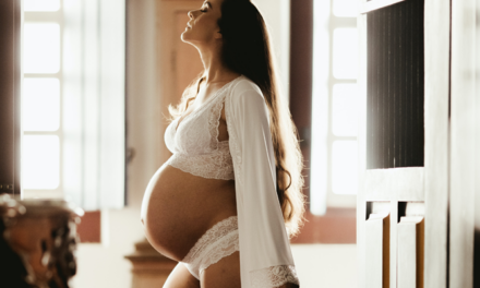 5 All-Natural Beauty Tips to Help You Look & Feel Your Best When Pregnant