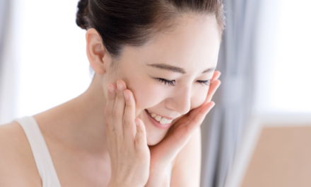 7 All Natural Facial Treatments You Can Do at Home